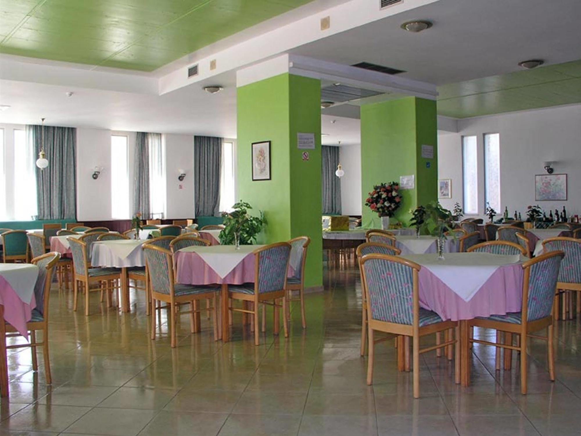 פורטימאו Hotel Luar מראה חיצוני תמונה
